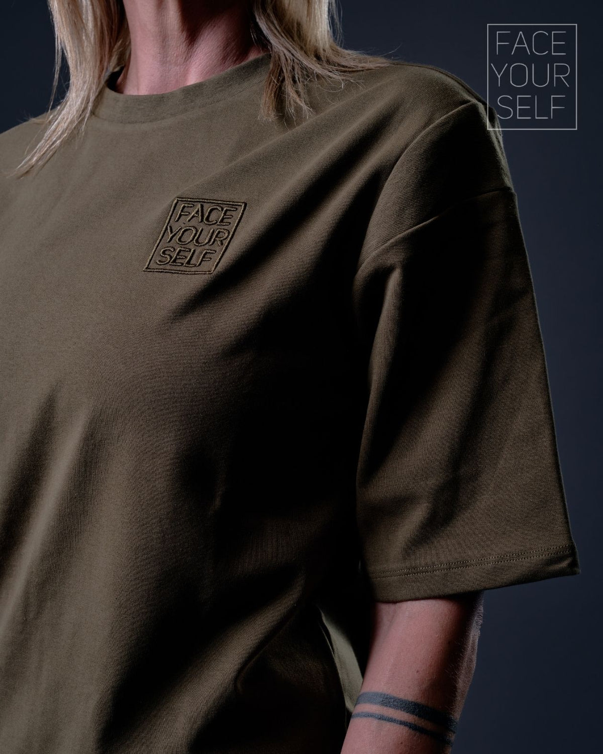 Tee shirt unisexe BELIEVE kaki